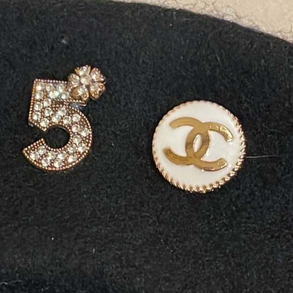 Chanel white Camellia French wool black beret hat - Picture 6 of 8